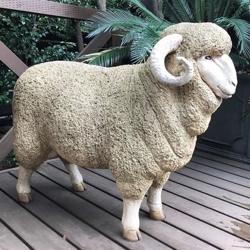 楽天市場】実物大 動物 オブジェ 親ひつじの優しい瞳 インテリア