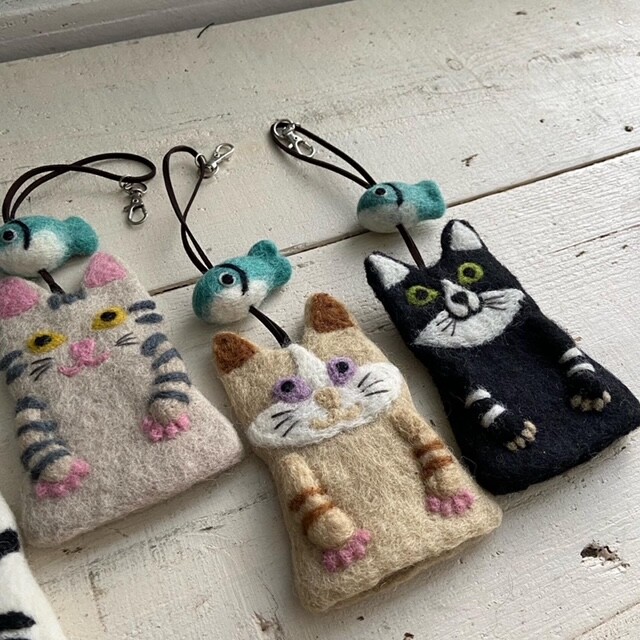 楽天市場】お魚つきネコの羊毛フェルトキーケース ハンドメイド