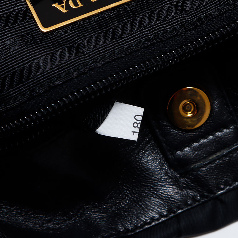 楽天市場】プラダ PRADA ロゴ ナイロン ショルダーバッグ ブラック