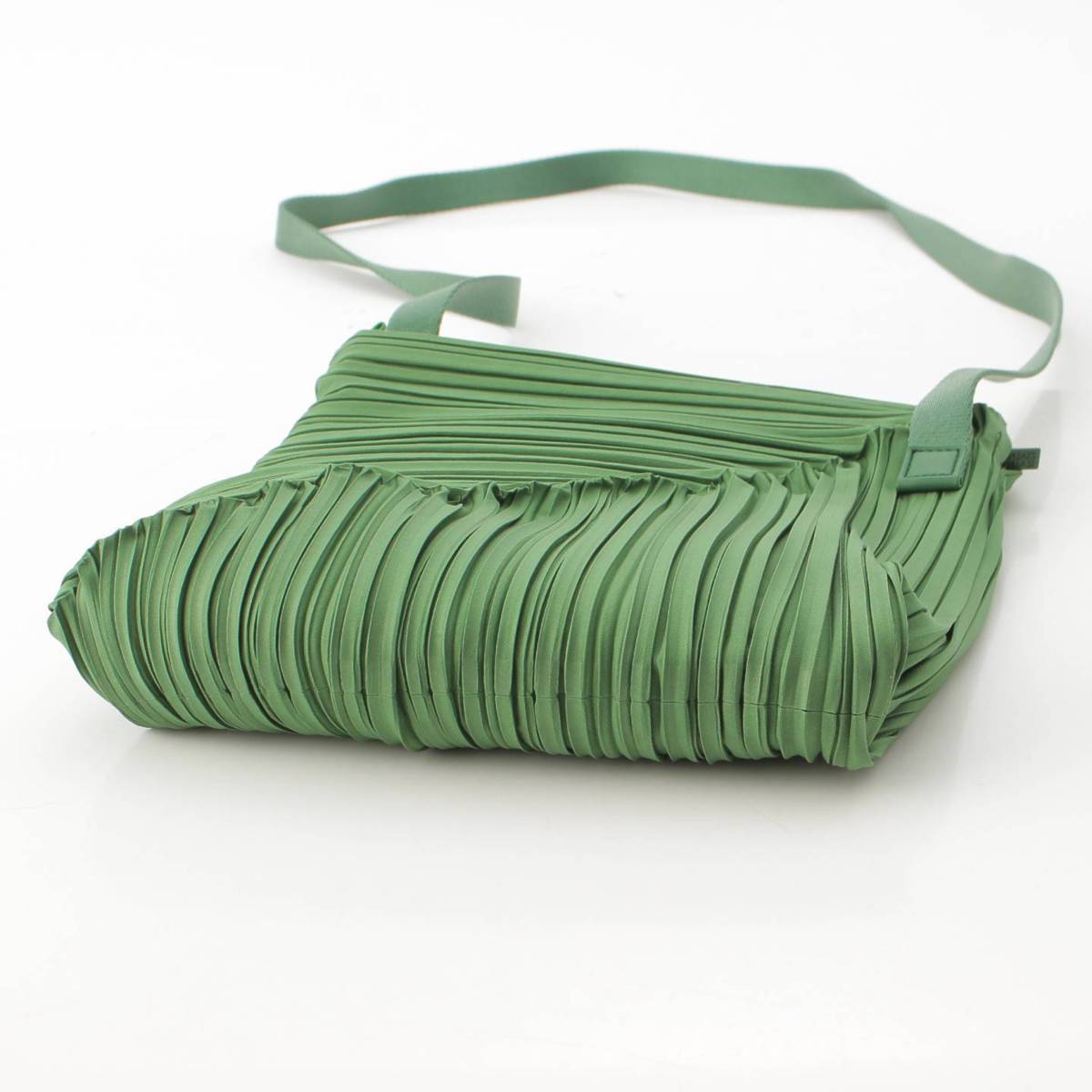 楽天市場】【プリーツプリーズ イッセイミヤケ】PLEATS PLEASE ISSEY