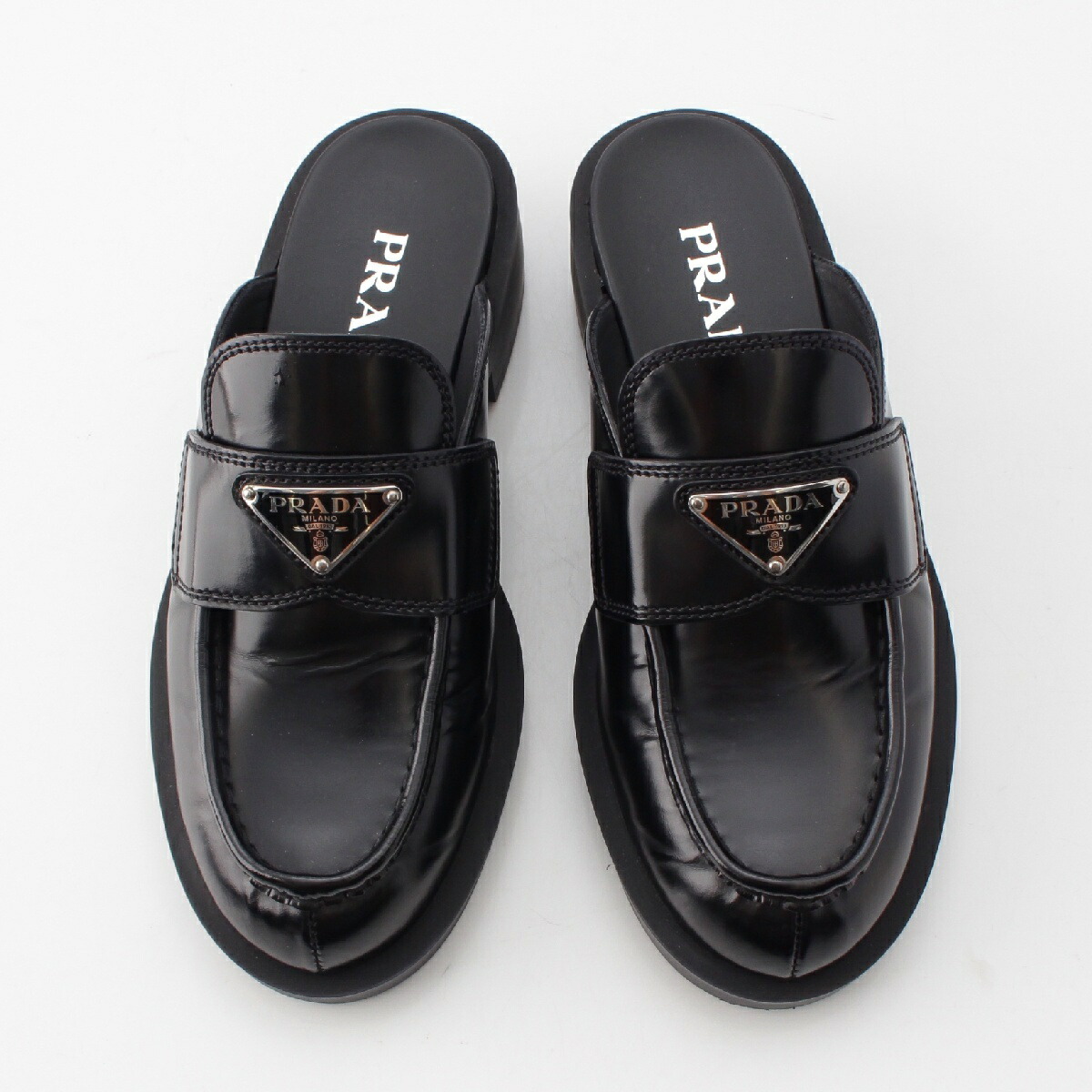 楽天市場】プラダ PRADA ブラッシュドレザー トライアングルロゴ