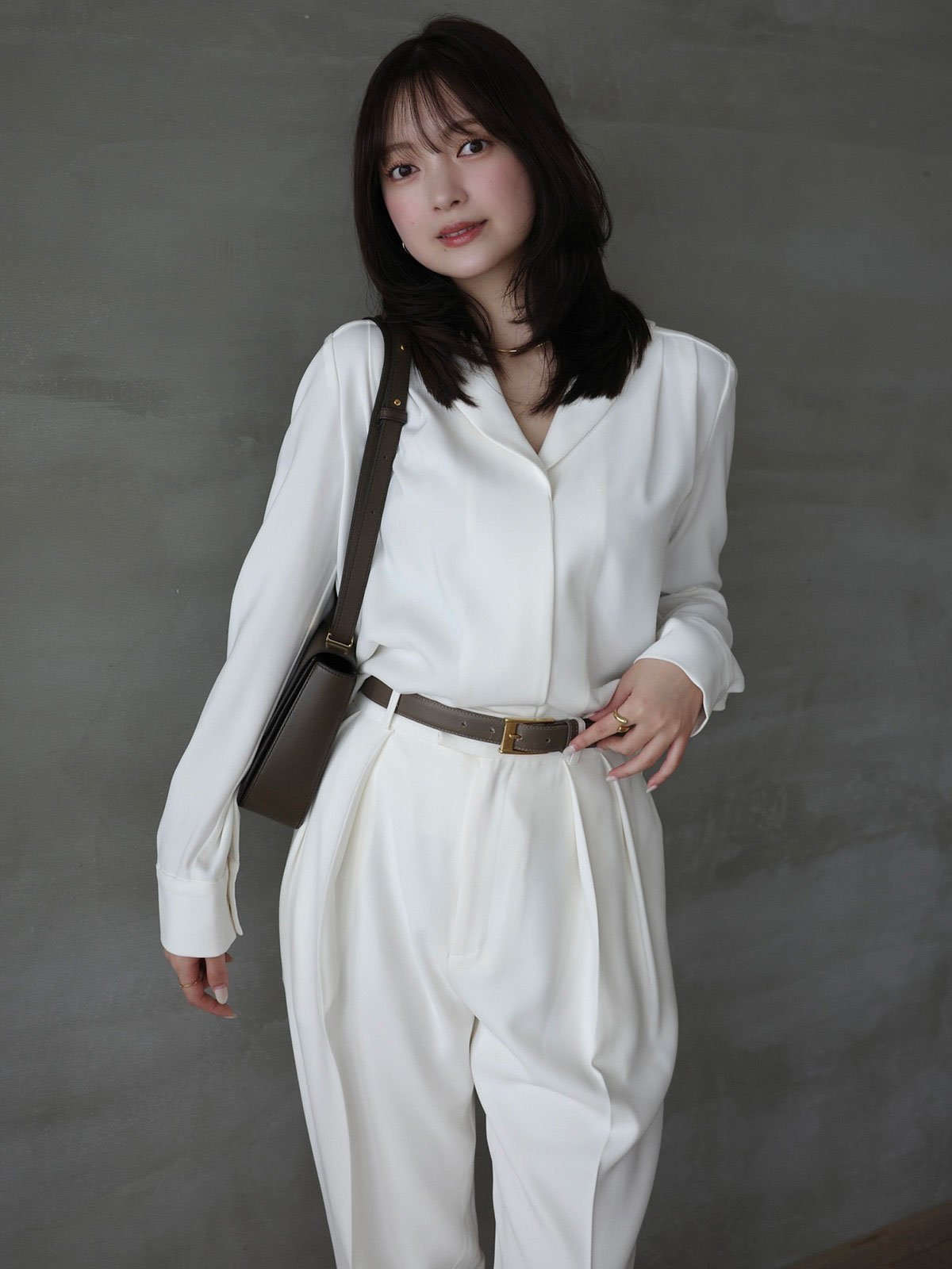 anuans｜ダブルサテンショールカラーブラウス | Rakuten Fashion(楽天