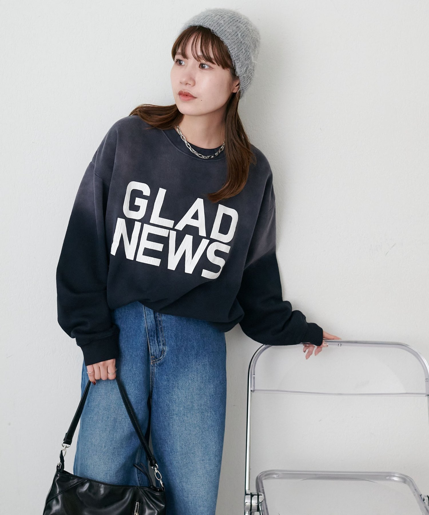 Discoat｜【ユニセックス】サンフェード加工ヒビワレロゴスウェット