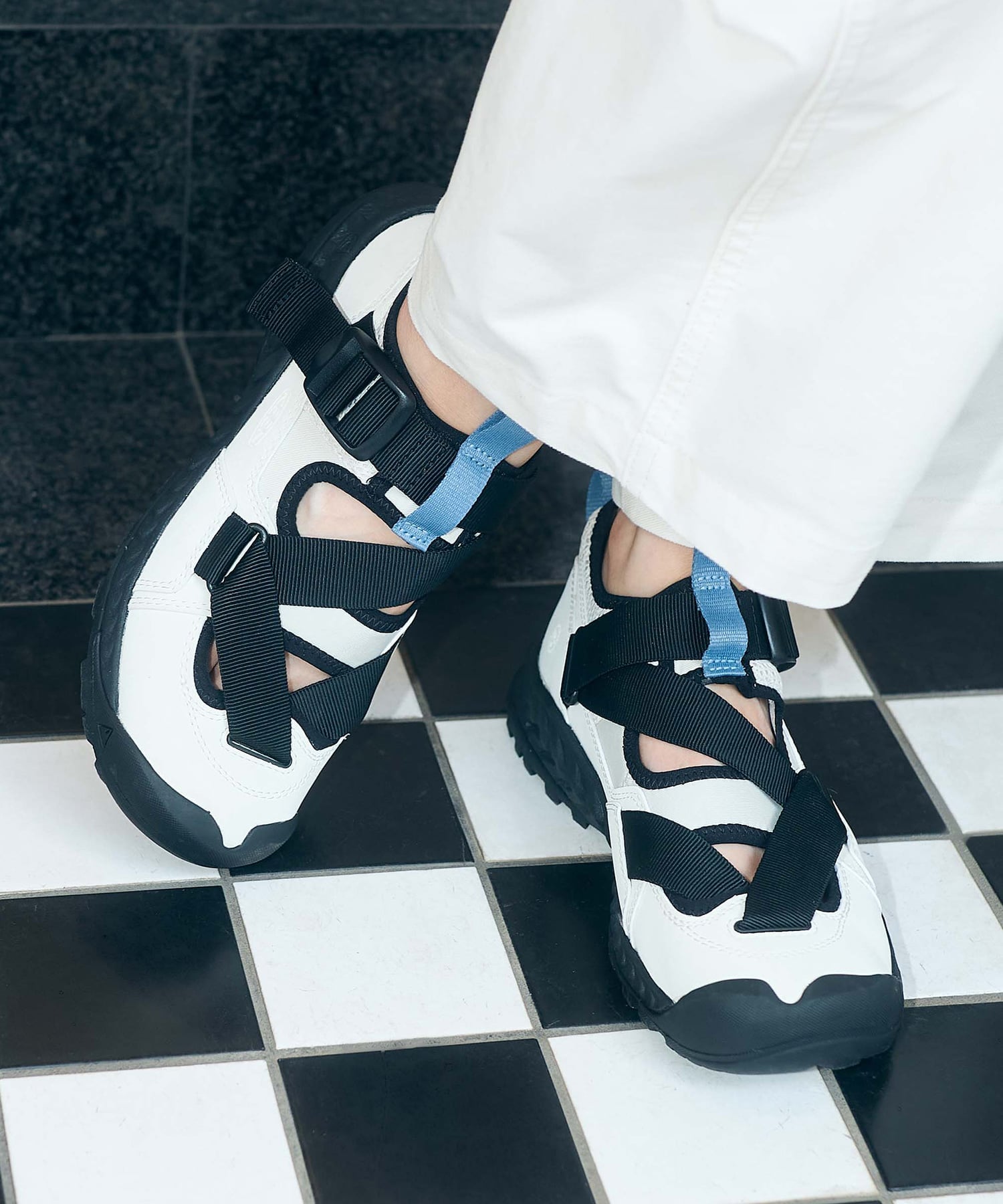 KEEN｜ALL GENDER HOODZERRA SANDAL ユニセックス フッドゼラ サンダル