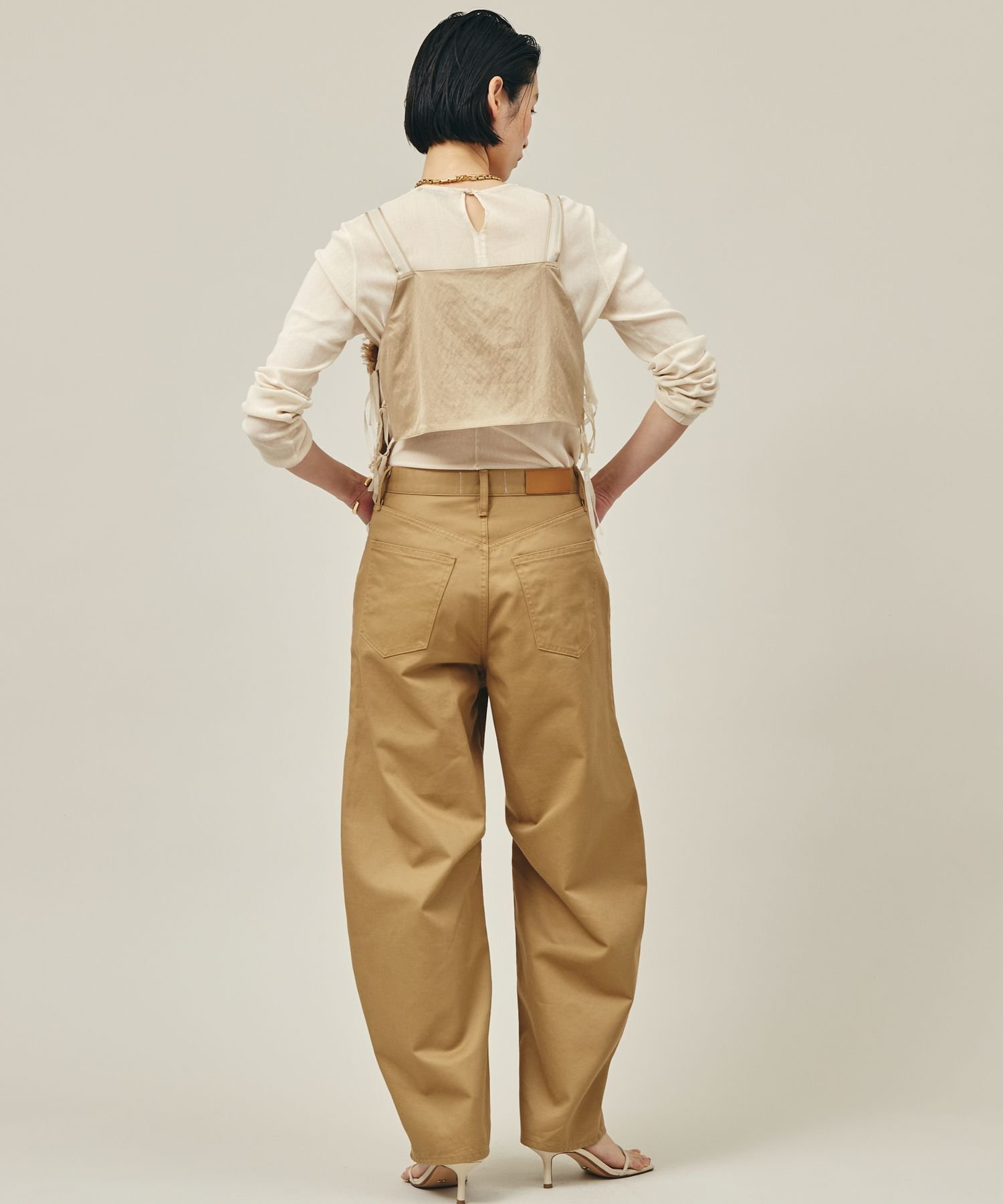 どんちゃん36⭐︎Curensologyカレンソロジー⭐︎チノカーヴィーパンツ Curensology（カレンソロジー） チノパン /「＆RC」チノカーヴィー