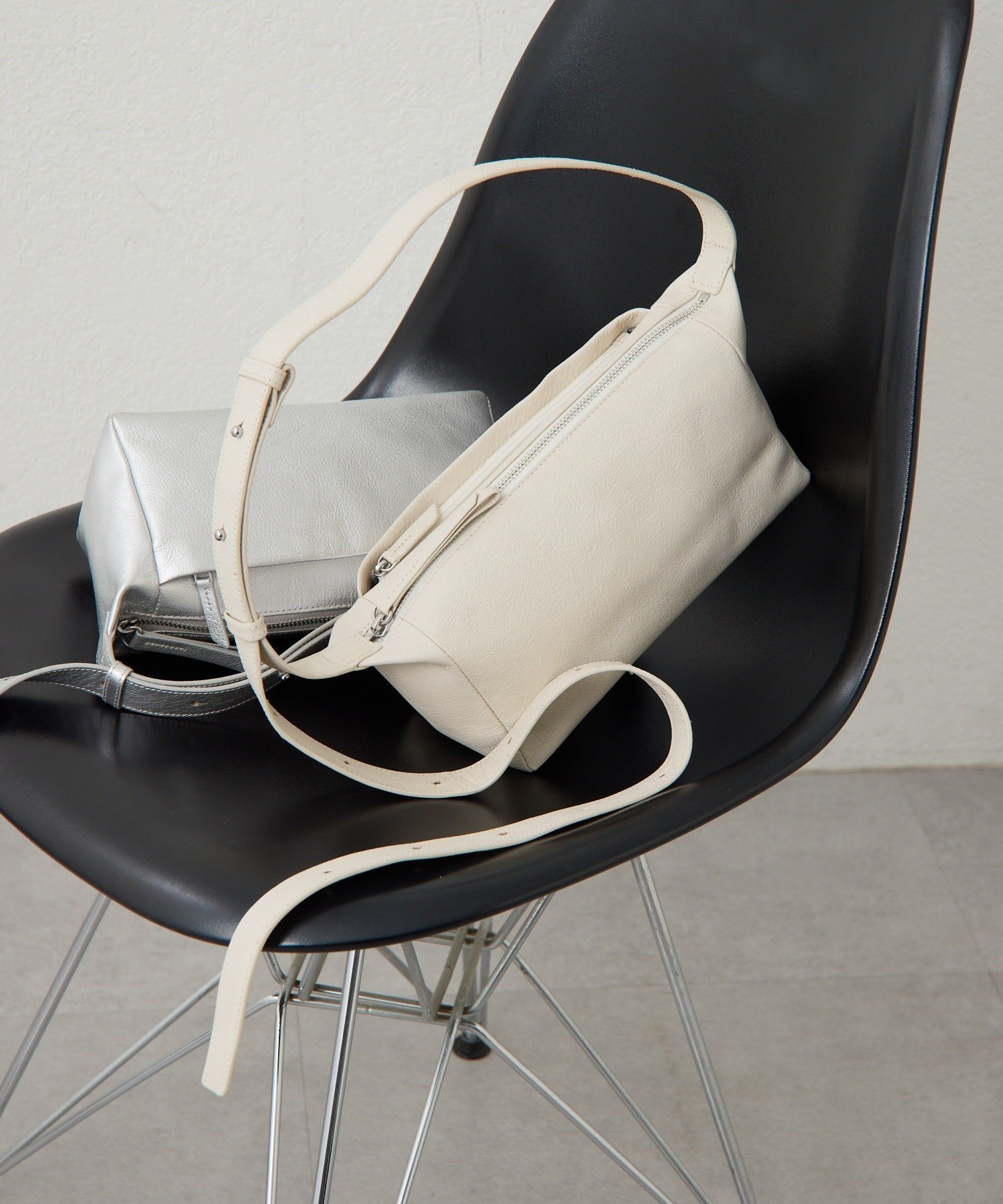 ear PAPILLONNER｜《本革/ミニマムサイズ/軽量》ボックスショルダー