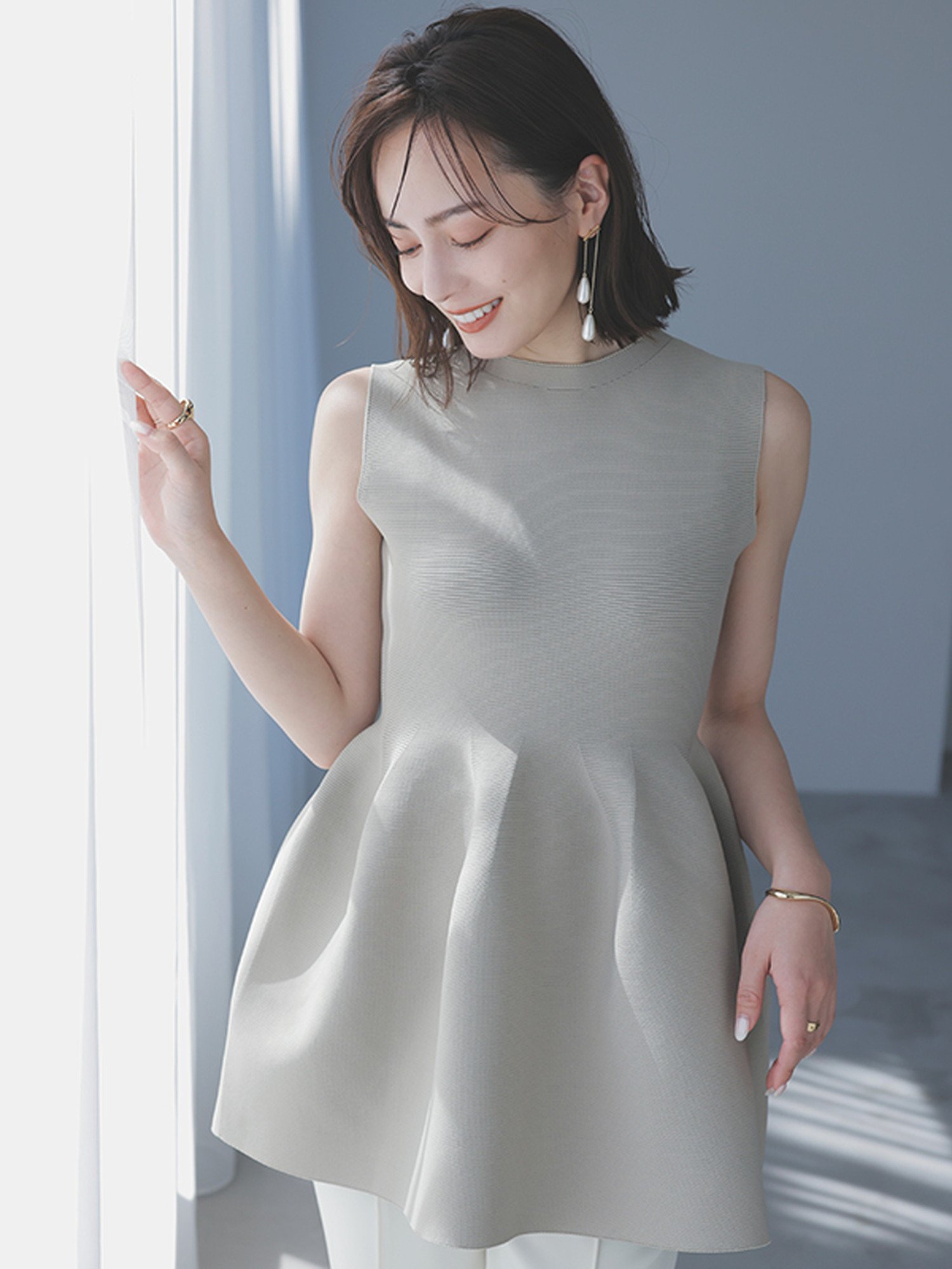 anuans｜ホールガーメントペプラムノースリーブニット | Rakuten