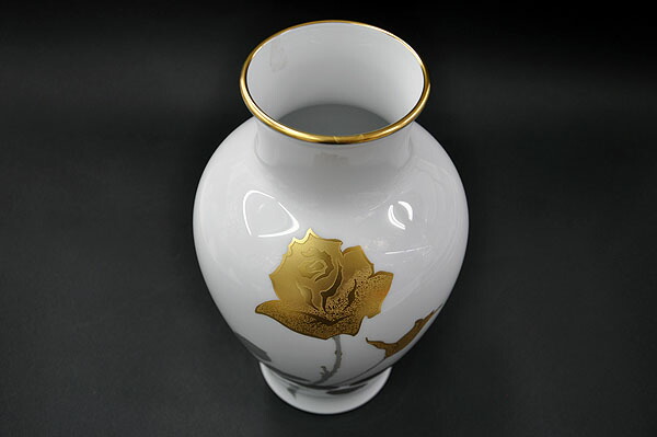 楽天市場】【送料無料】 大倉陶園金蝕バラ(2016) 28cm花生[花器][花瓶