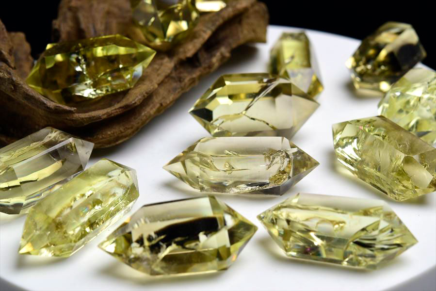 楽天市場】虹入り シトリン ダブルポイント 両剣黄水晶 □種類お任せ