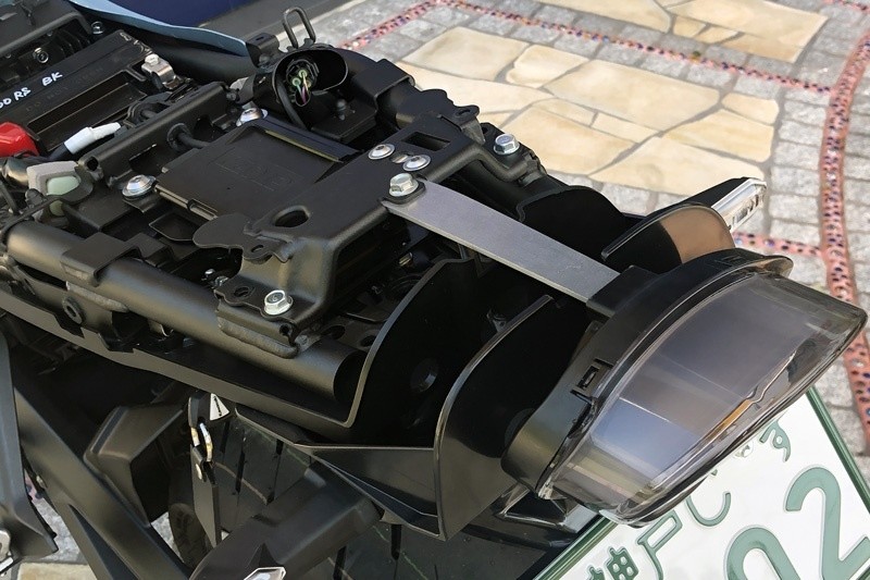 楽天市場】ARCHI アーキ スライトリアフェンダー ロングテールカウル用