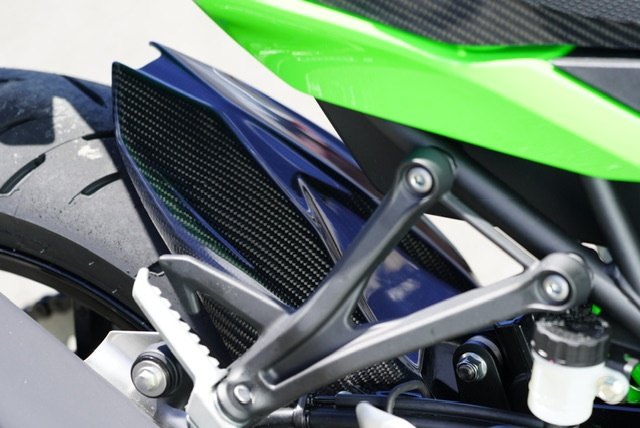 楽天市場】EIGHT(才谷屋) エイト(サイタニヤ) リアフェンダー ZX-4R ZX