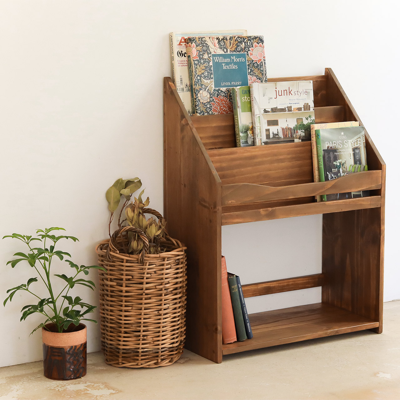 ずっと真夜中でいいのに。 マガジンラック ずっと真夜中でいいのに