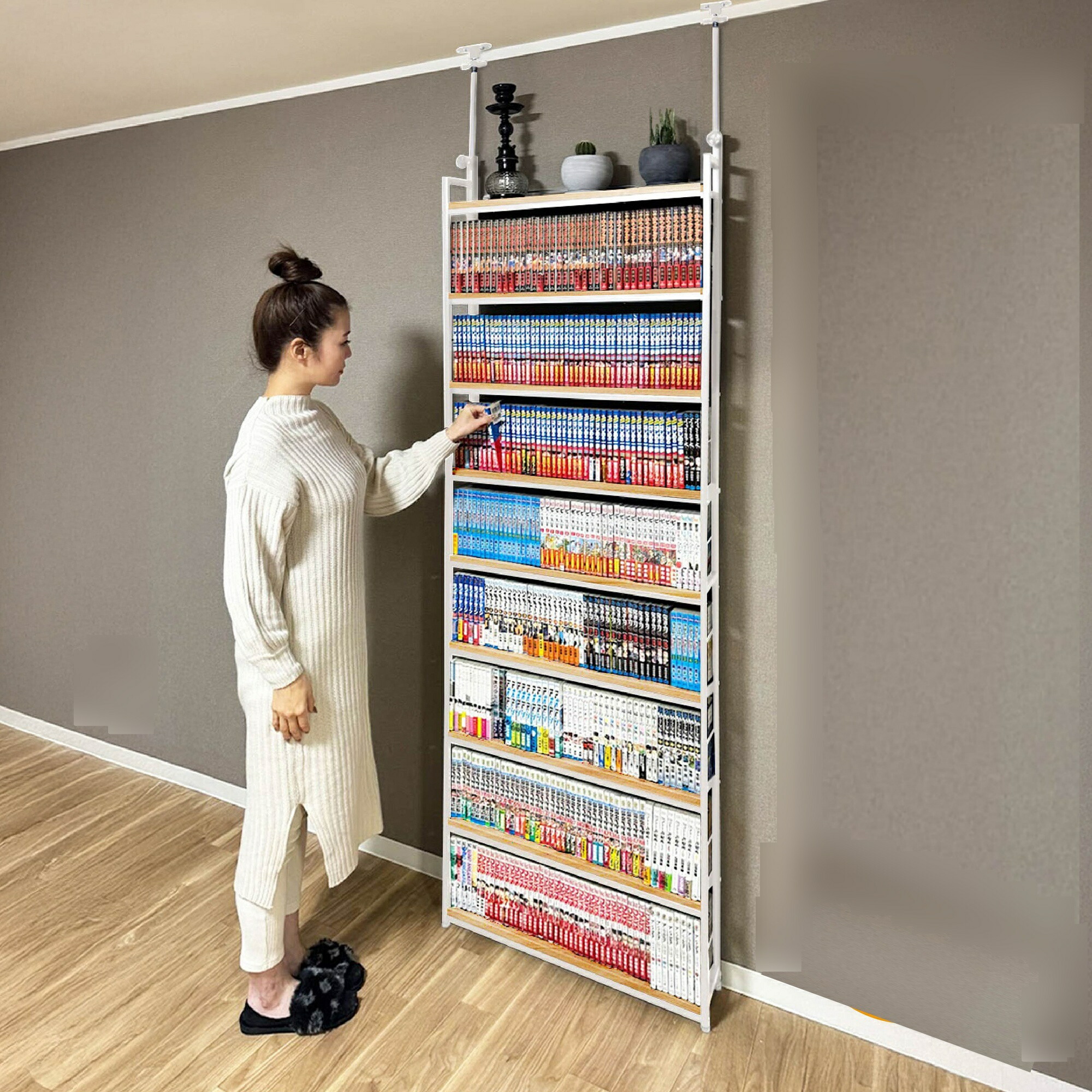 楽天市場】8tail 本棚 突っ張り ラック 大容量 スリム 全体耐荷重180kg