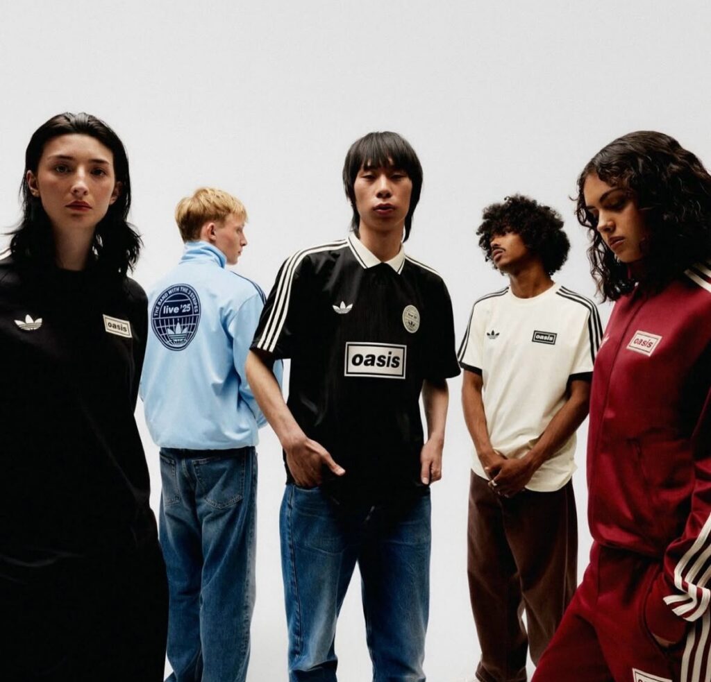 adidas x Oasis LIVE '25 コレクションが国内10月14日に再販。日本限定