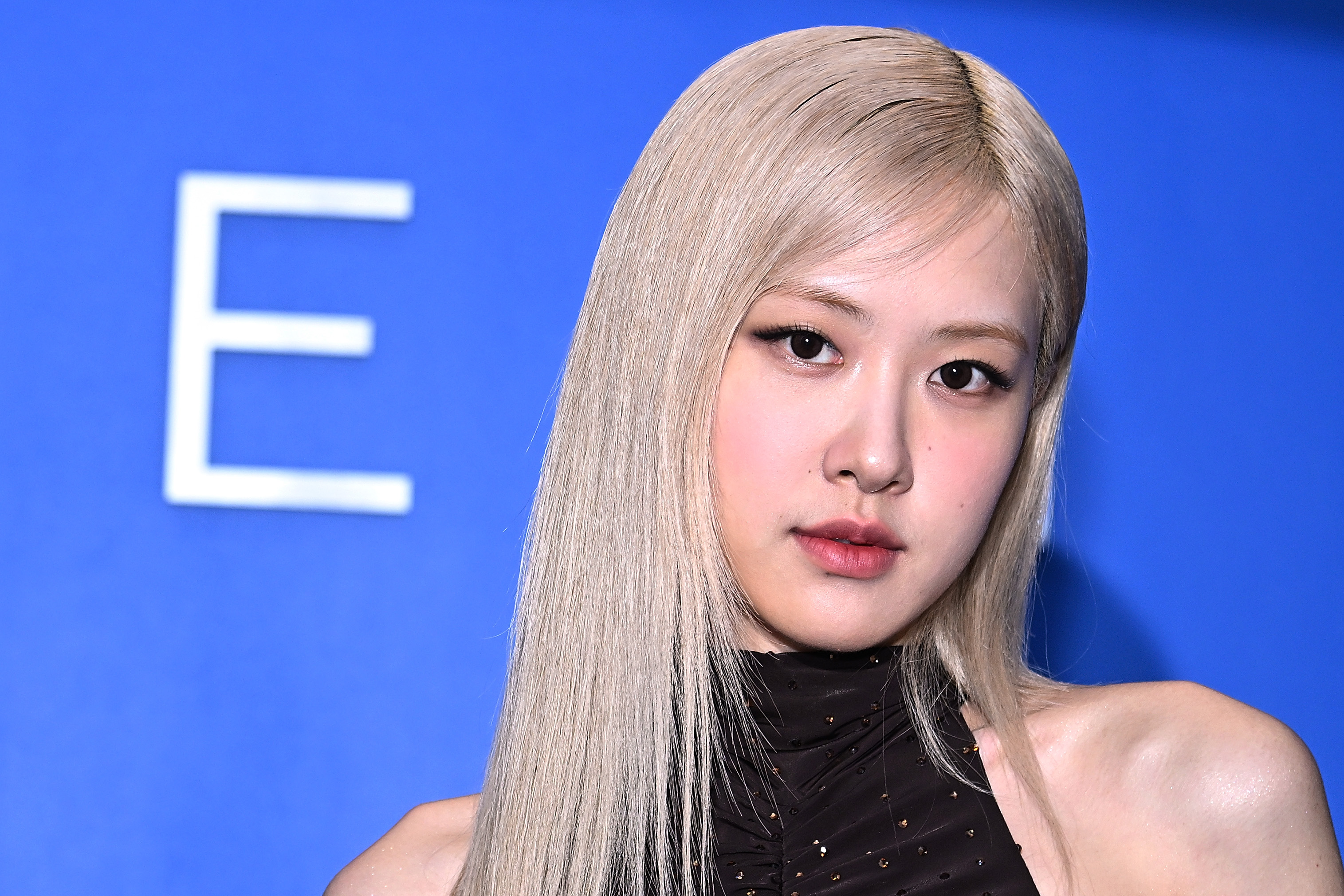 Blackpink's Rosé Signs Solo Deal With Atlantic Records