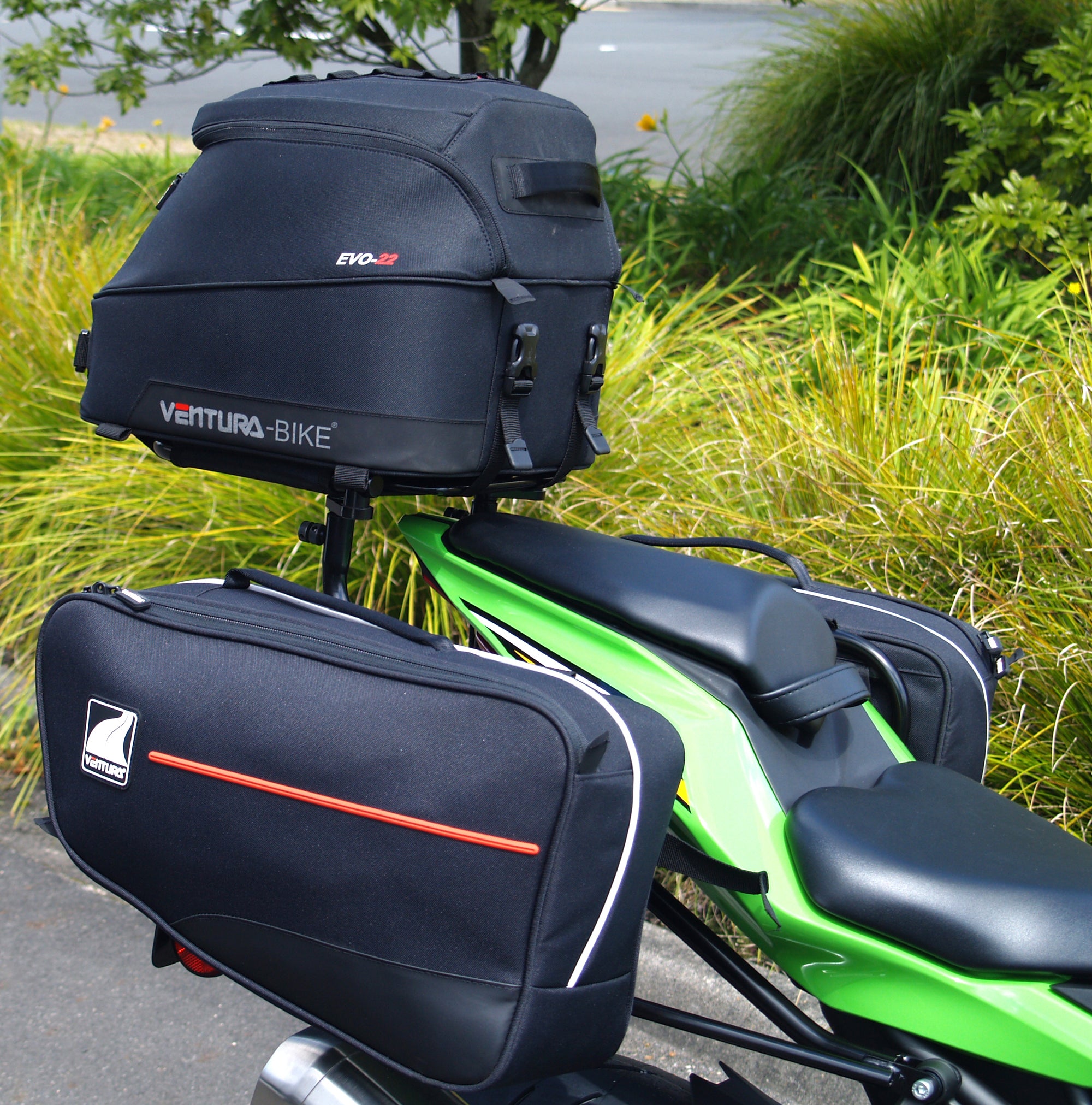 バッグ @@r@r@k@ Nero 38L ROBIC Backpack DISC – Zpacks