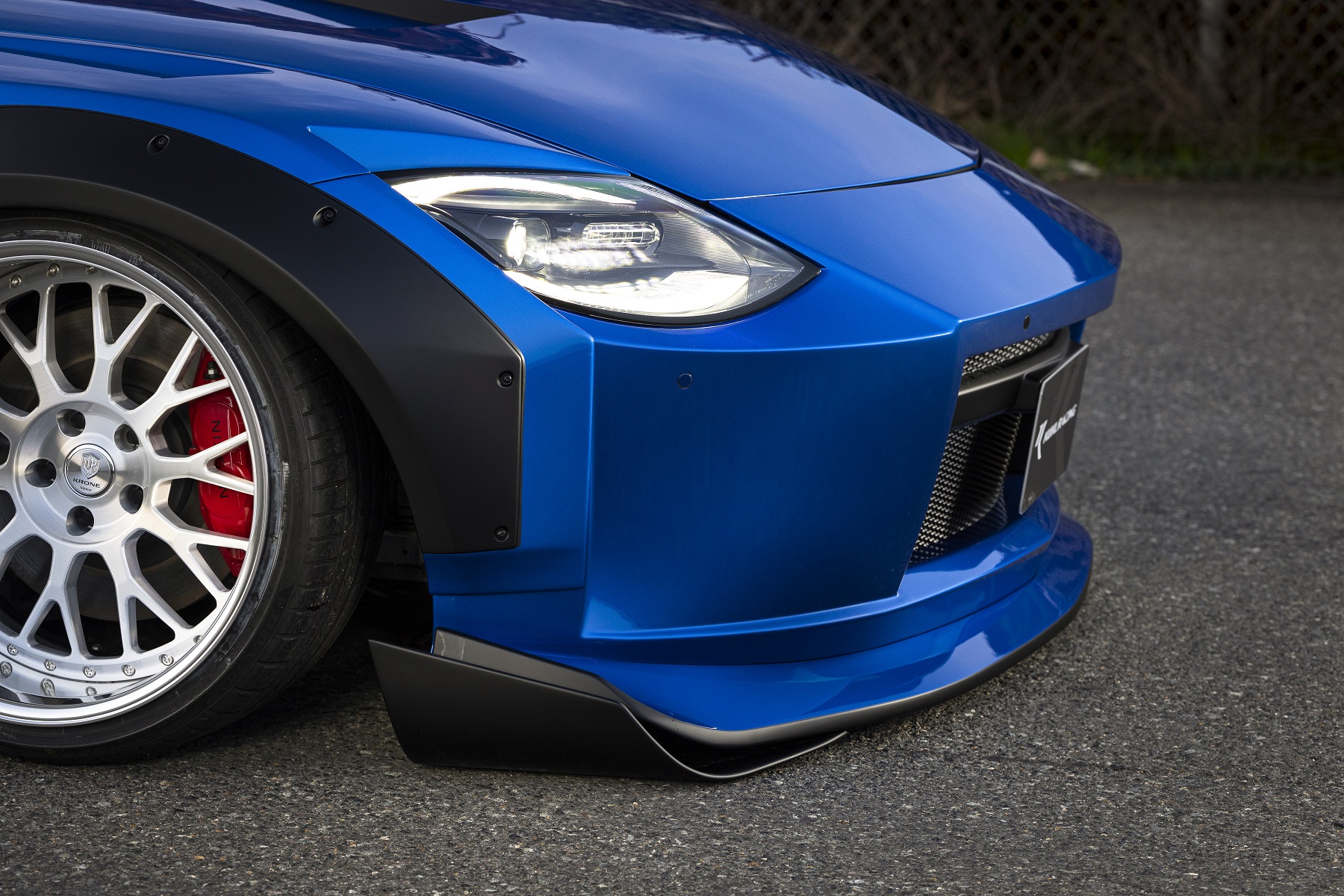 VERZ-KRONE KR04｜KUHL JAPANがプロデュースする究極の「立体造形美