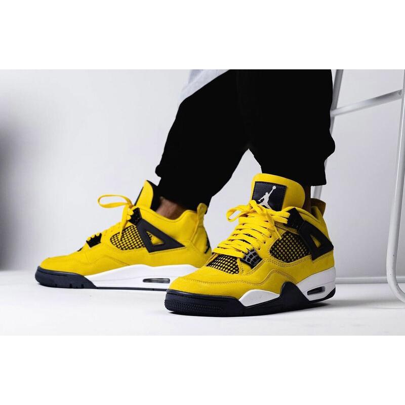 エアジョーダン4 ツアーイエロー NIKE AIR JORDAN 4 TOUR YELLOW