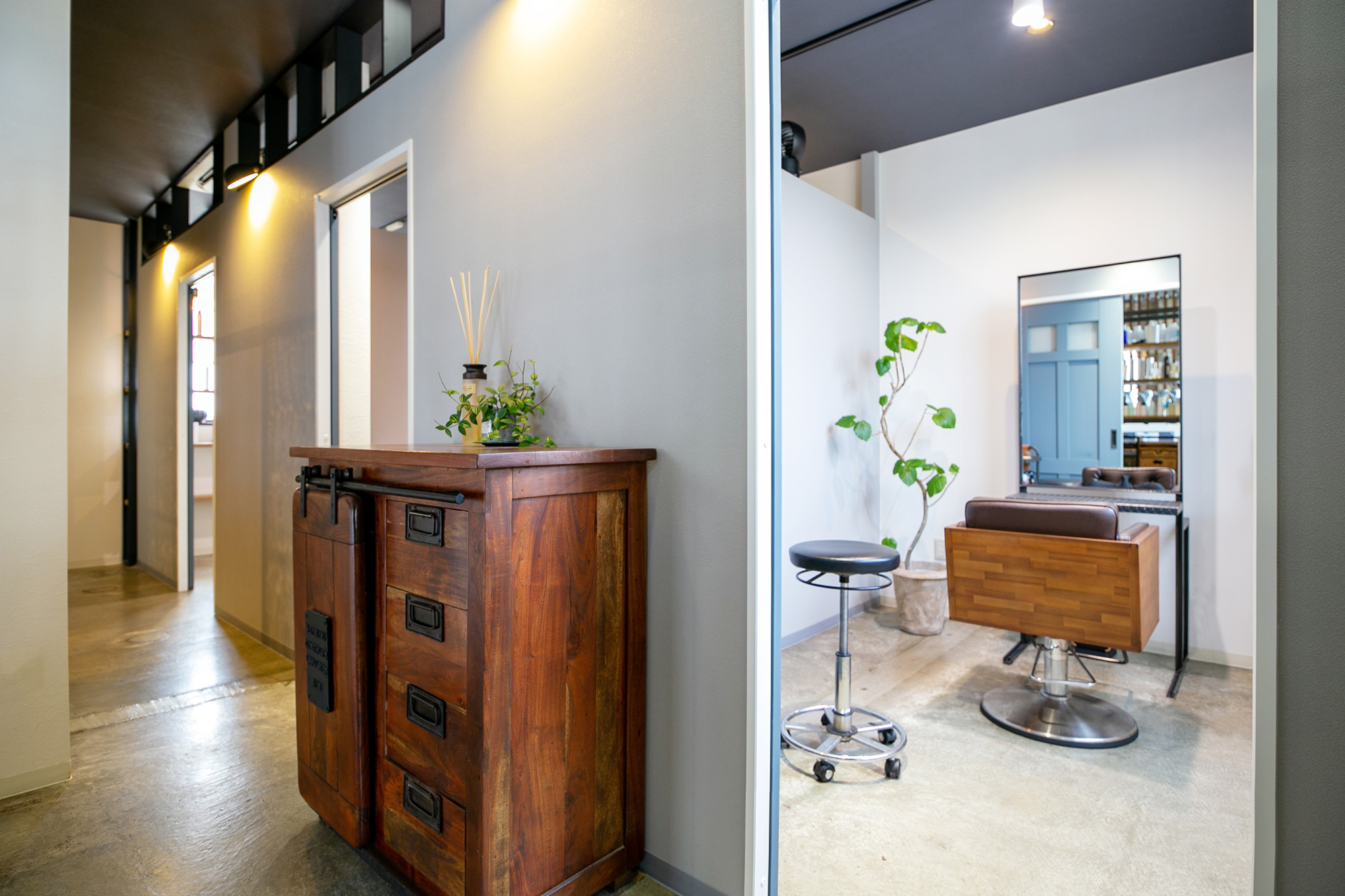 丸亀市の個室美容室 | ステップボーンカット認定サロン | wa-hair（ワ