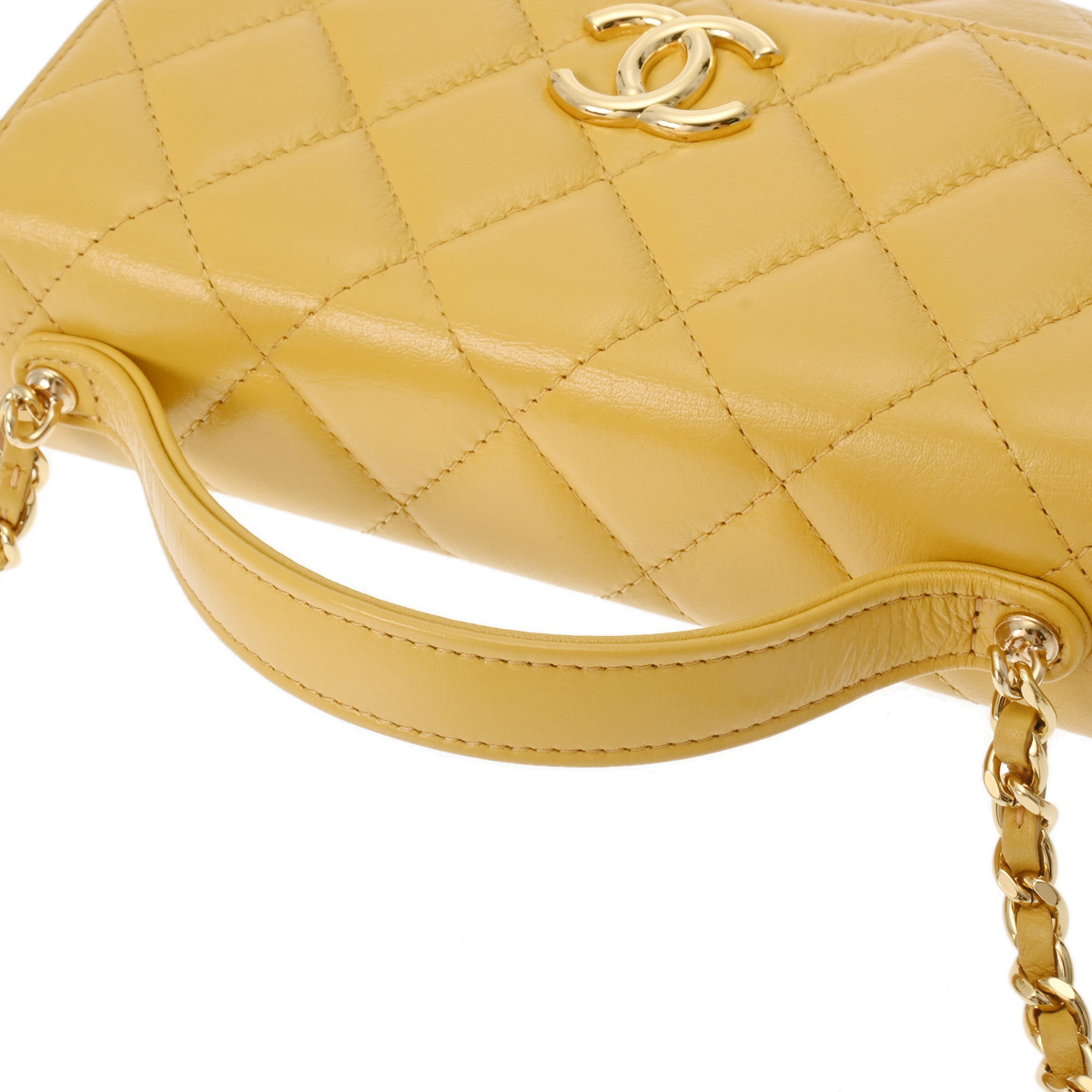 シャネル チェーンショルダー イエロー カーフスキン レディース
