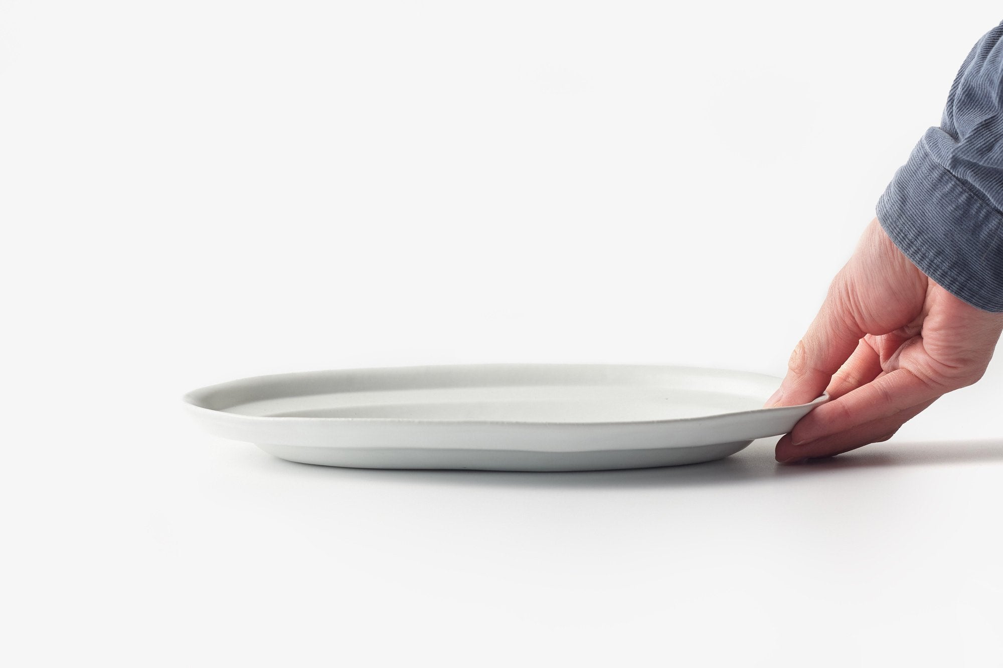 二段リムオーバル皿 白｜大江憲一