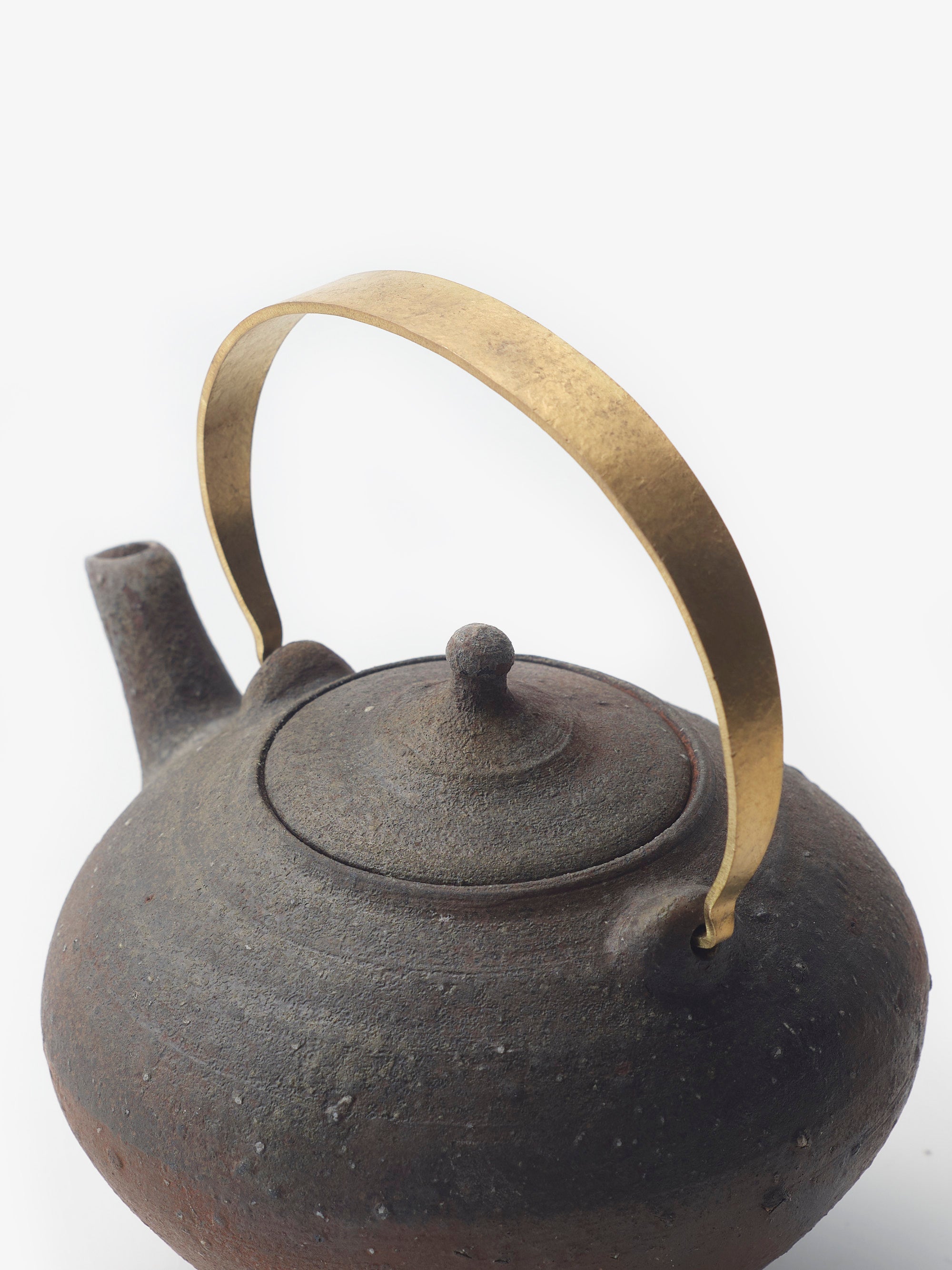 境知子/南蛮焼締/真ちゅうハンドル土瓶