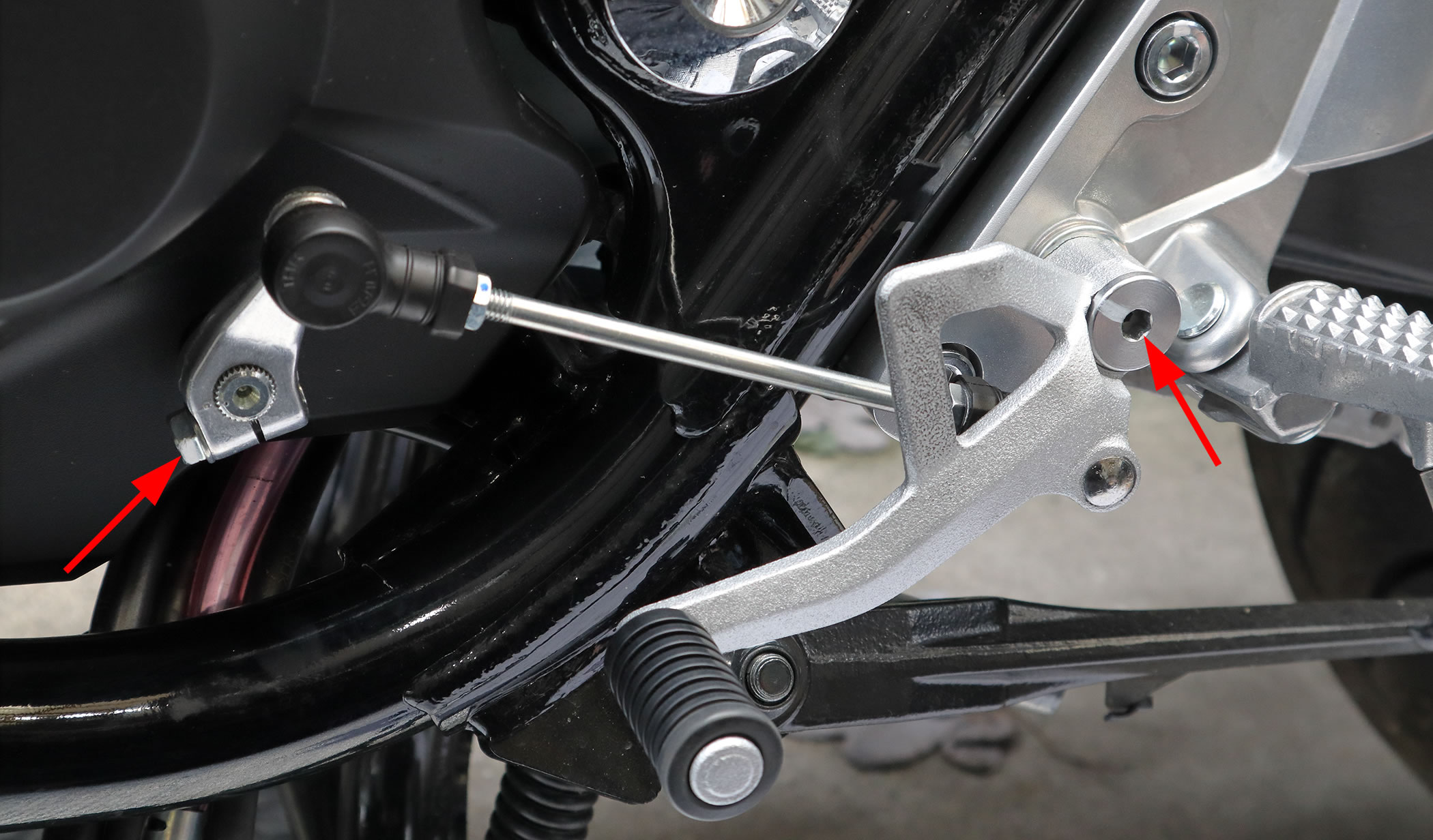 CB1300SF(SC54) クイックシフター2