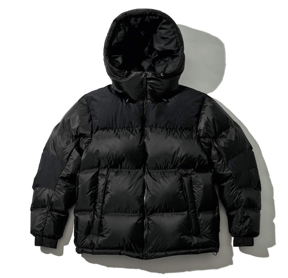 不動の人気を誇るザ・ノース・フェイス「ヌプシ」に、フードを装着した