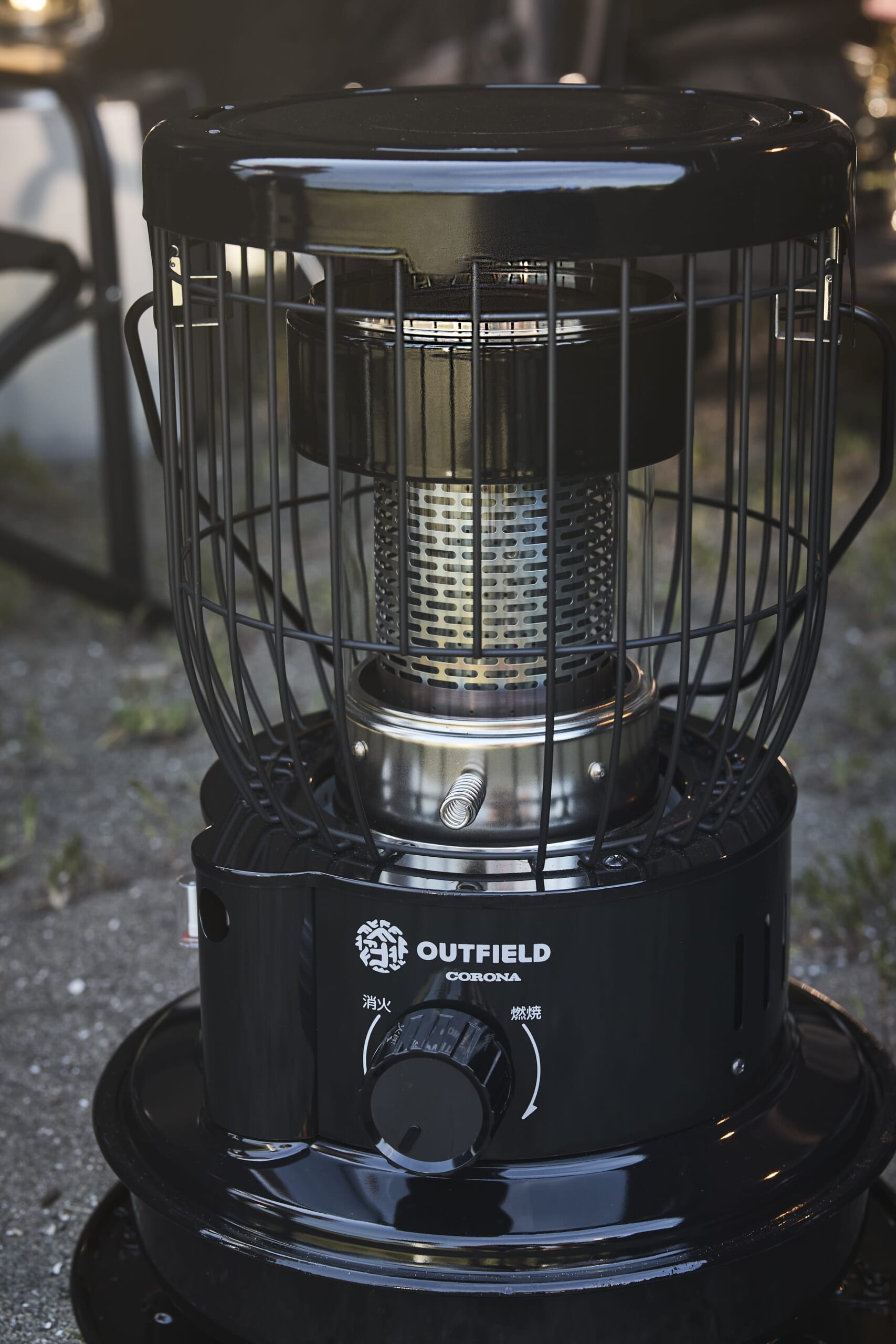 冬キャンプ支度はお早めに。 暖房ギア大本命の「ナイトブラック