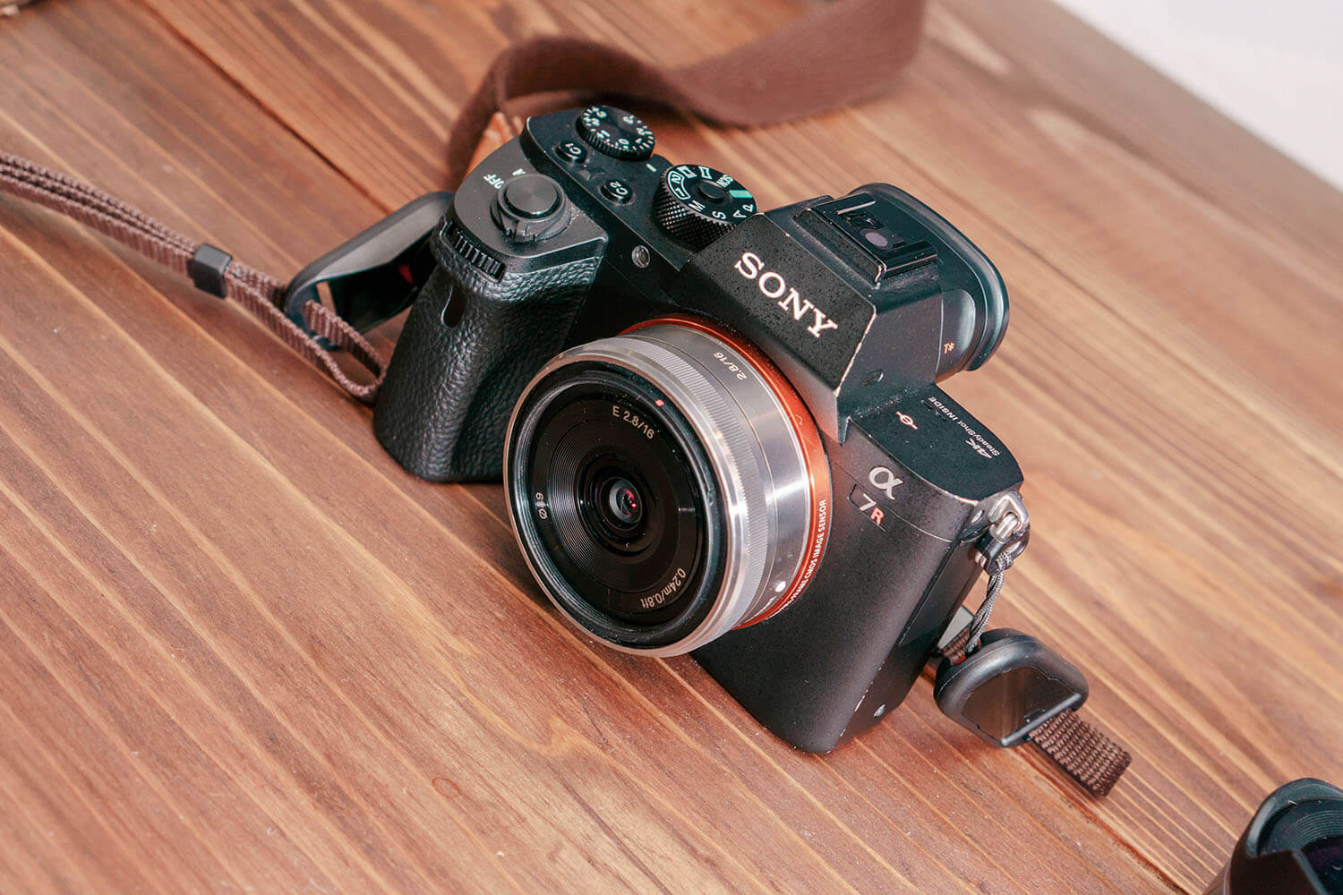 SONY 広角単焦点レンズ SEL16F28 16mm F2.8 HMR☺︎ レビュー】広く