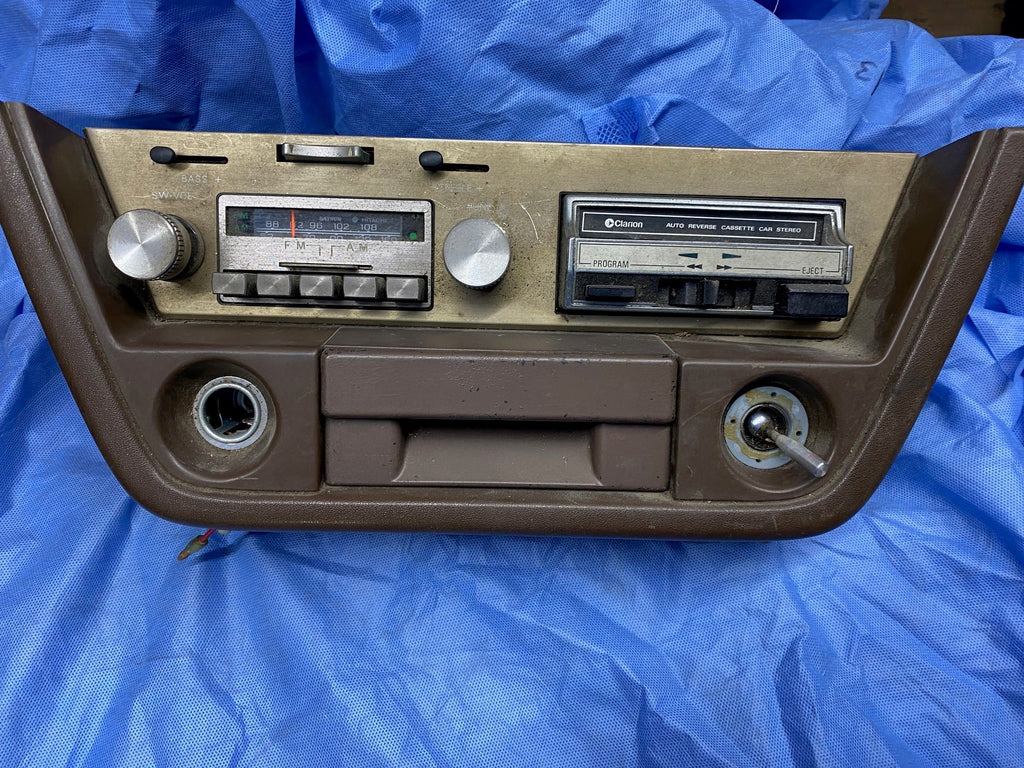 Datsun 280ZX original radio with cassette and console Brown