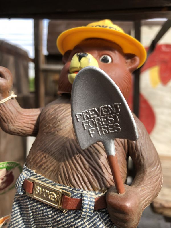 70s Vintage Dakin Smokey The Bear Figure (B835) - 2000toys Antique