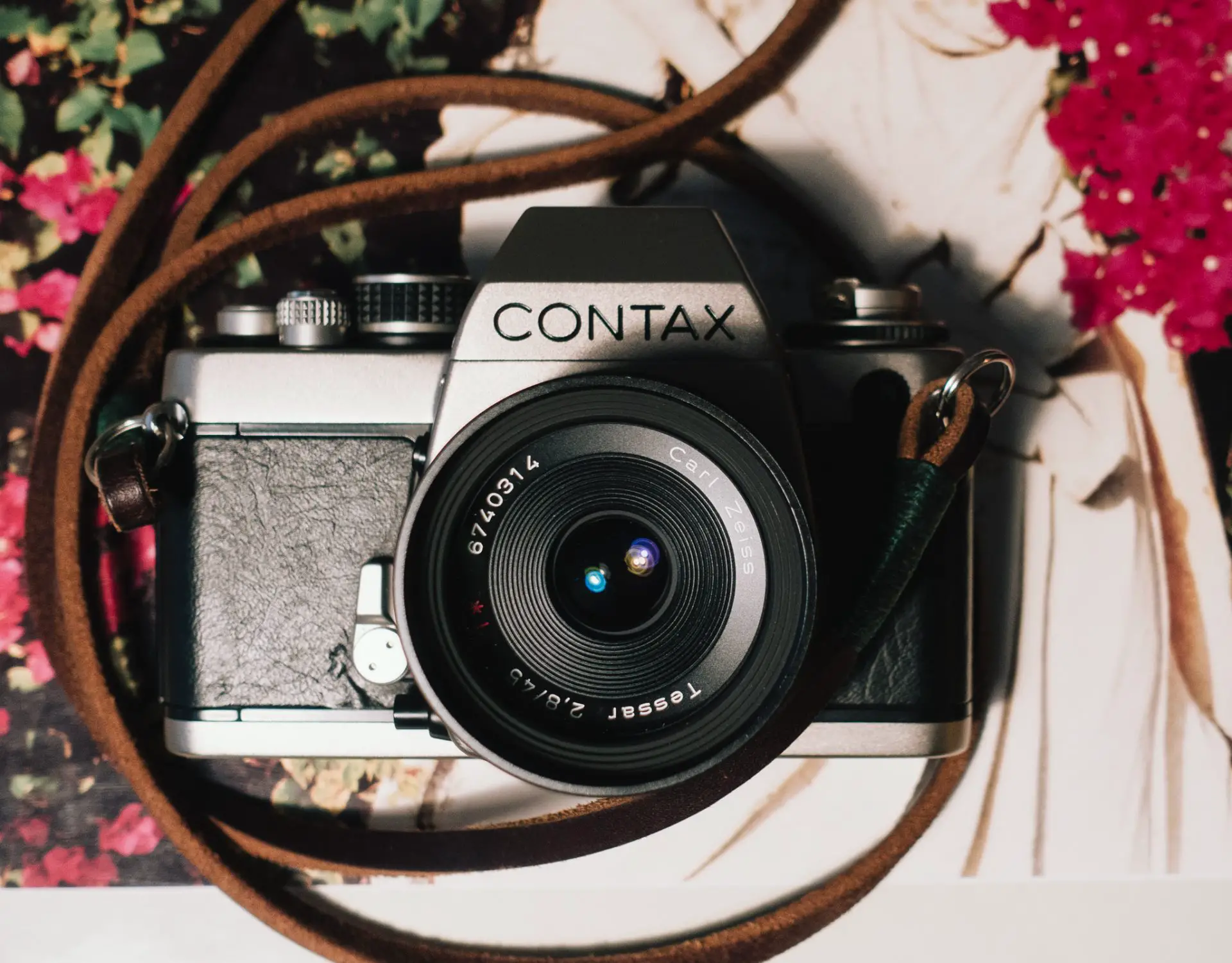Contax S2 Review: The Beauty of Simplicity - By Joe Monat - 35mmc