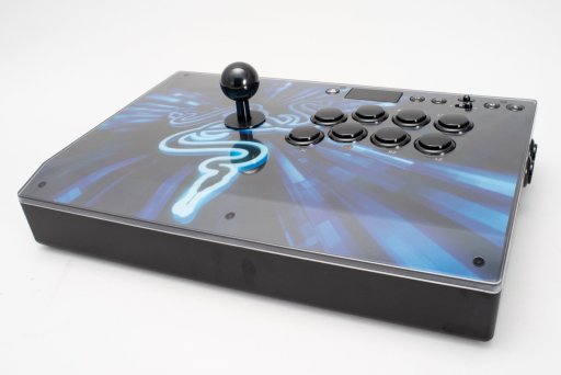 Razerの新作アーケードスティック「Panthera Evo」レビュー。機能性と