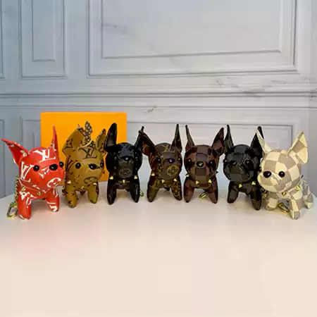 LOUIS VUITTON ルイヴィトン キーホルダー 犬チャーム 可愛い 犬
