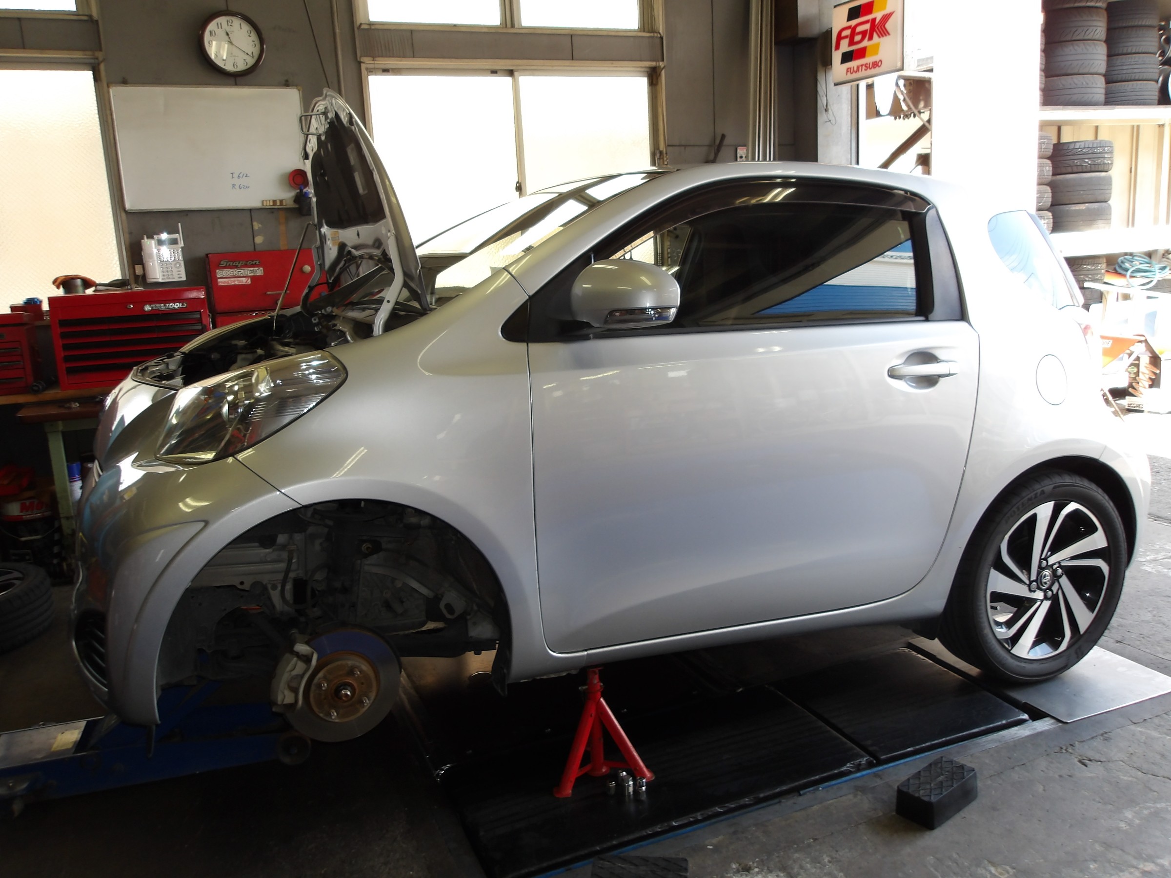 ⅰQ（KGJ10）テイン製ローダウンスプリング「HIGH.TECH」装着（持込み