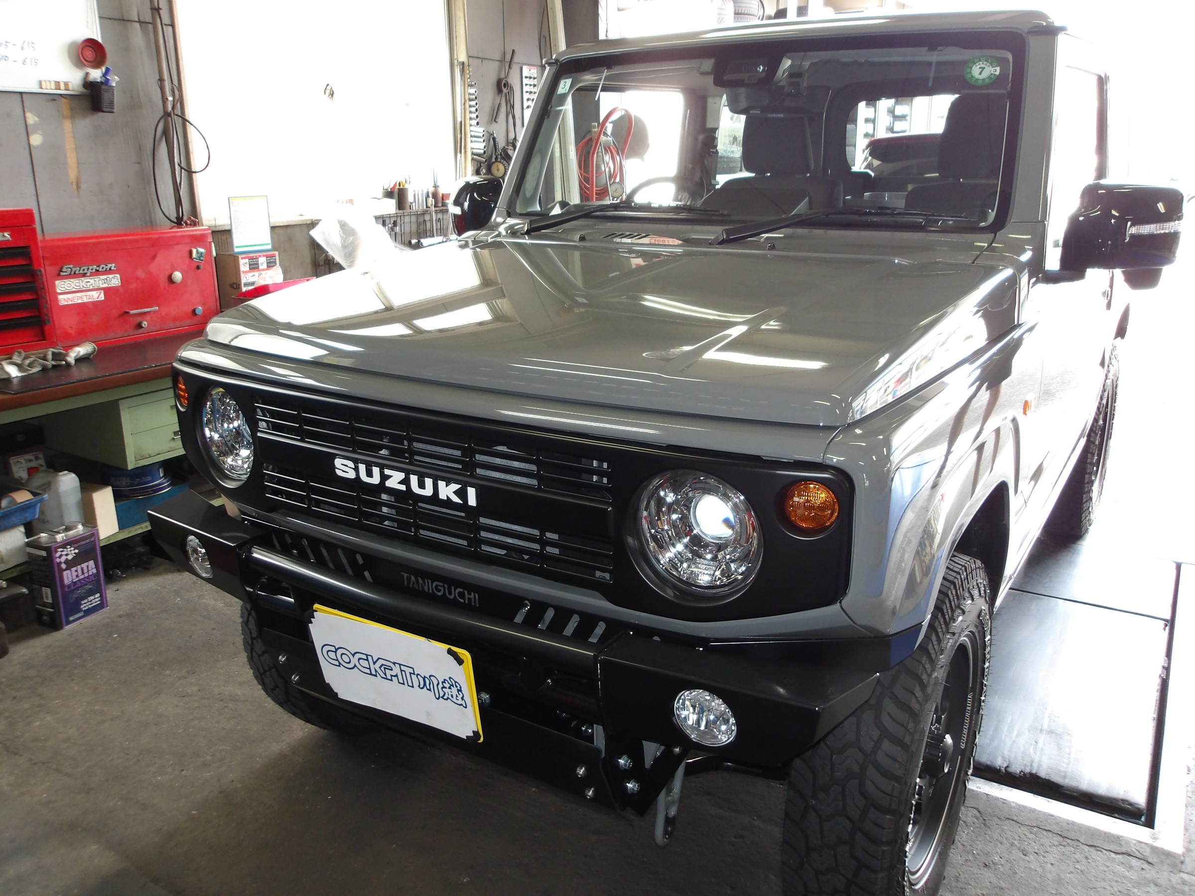 ジムニー（JB64W）ナルディ製スポーツステアリング「クラッシック