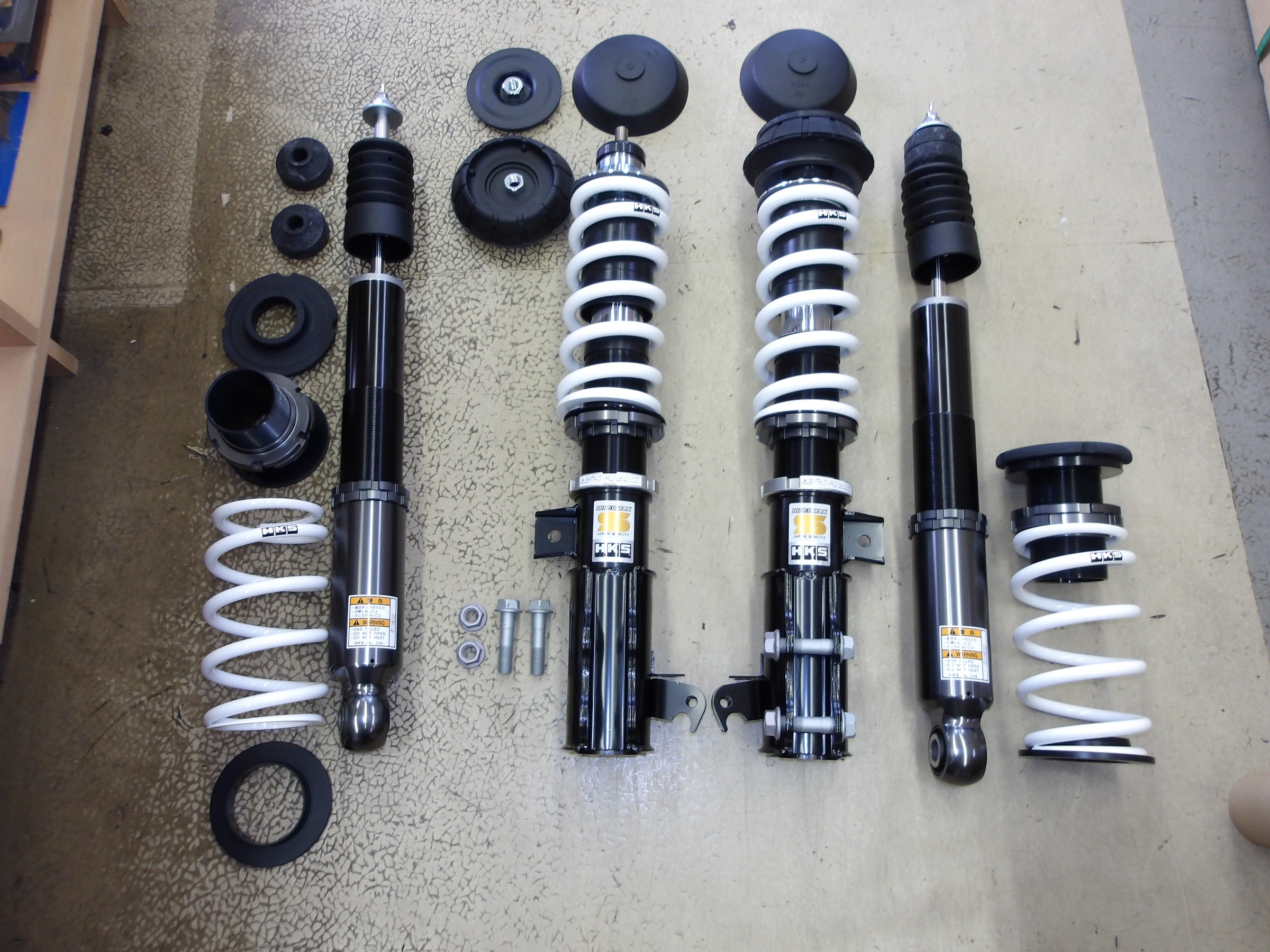 スイフトスポーツ（ZC31S）HKS製車高調「ハイパーマックスS」装着