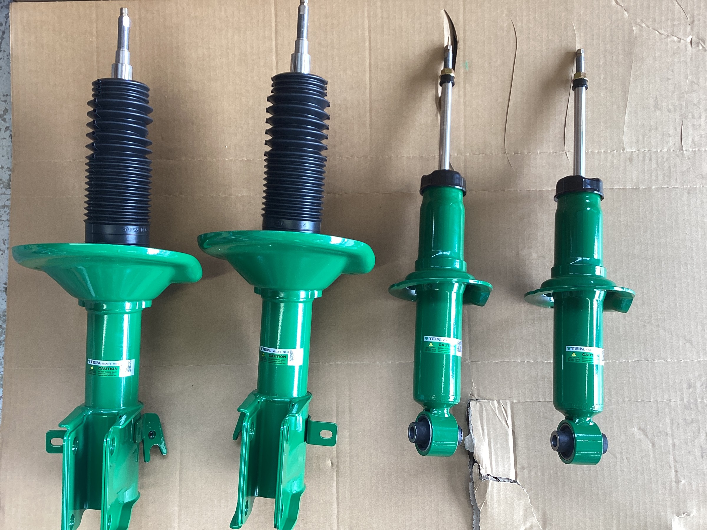 レヴォーグGTS VM4 ショックアブソーバー交換します！ | スバル