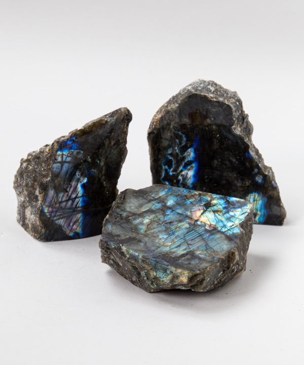 ラブラドライト片面磨 670g(ﾏﾀﾞｶﾞｽｶﾙ): 『岩座(いわくら)』公式通販