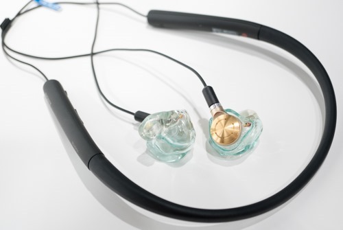 リケーブル可能なイヤホンが、なんとワイヤレス化しちゃうぜ！しかも