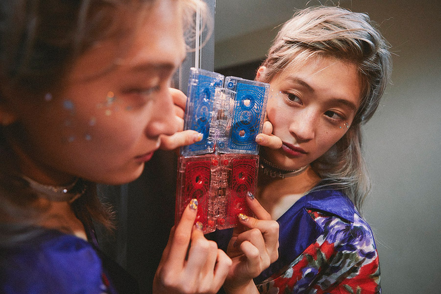 水曜日のカンパネラがカセットテープ作品『さぐりさぐり音声 & 安眠