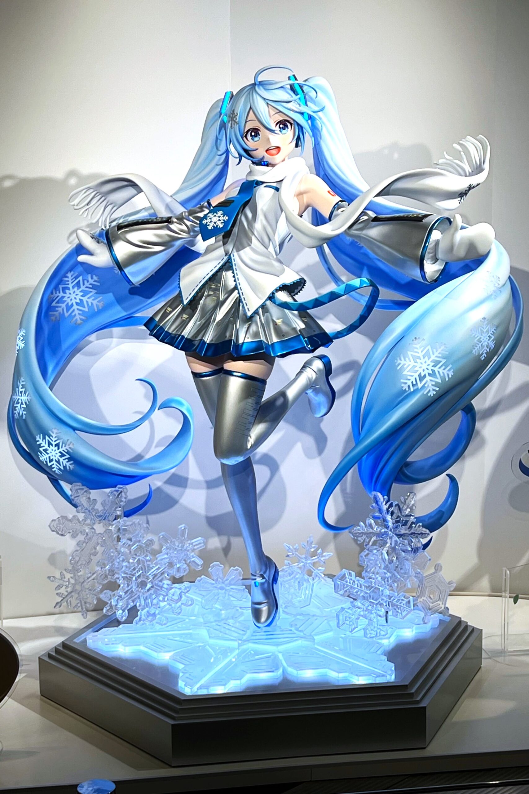 クリプトン｜新千歳空港内「雪ミク スカイタウン」がリニューアル