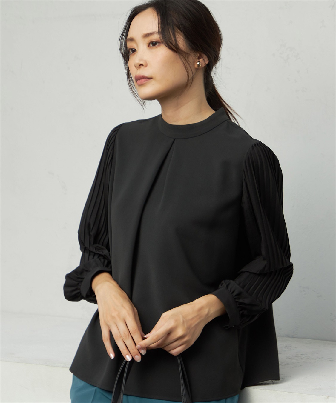 プリーツスリーブブラウス A/C DESIGN BY ALPHA CUBIC｜クロスプラス