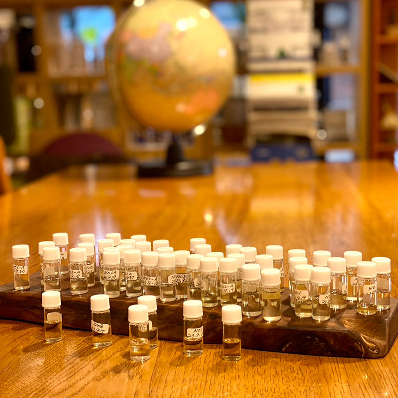 天然香水 Bastet 9mL | 国産オーガニックコスメ≪公式≫AMRITARA