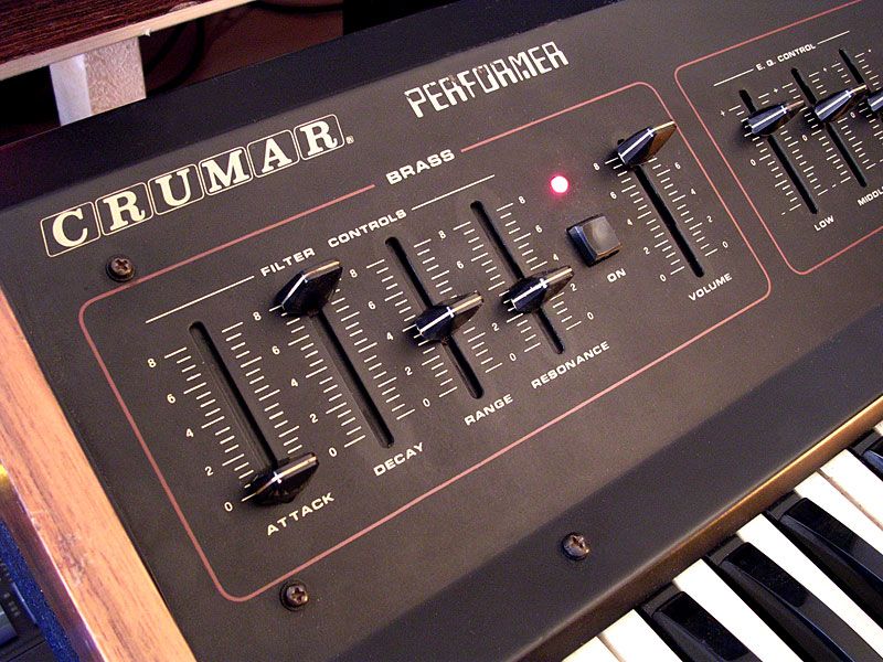 Vintage-Analog: Crumar Performer String-Synthesizer (1979