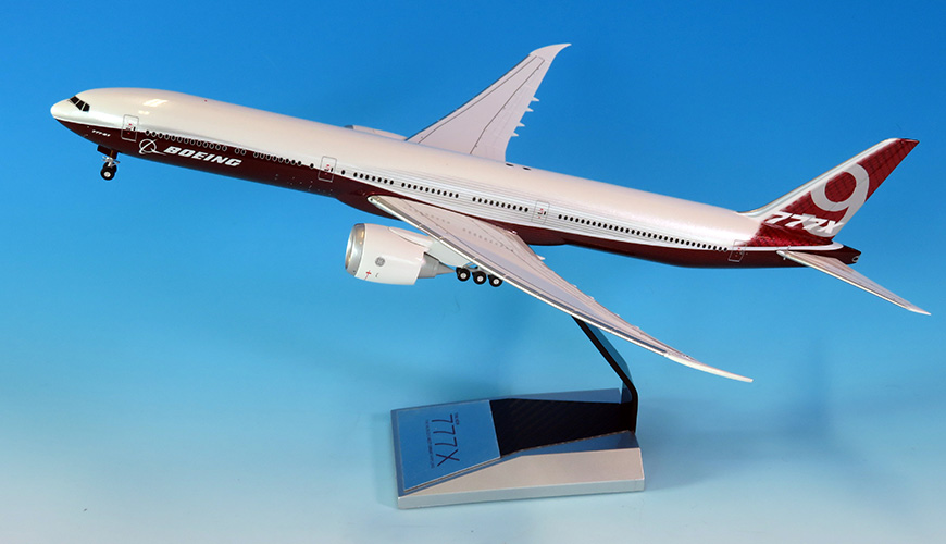 9X20101 1:200 BOEING 777-9 BOEING ハウスカラー 空中姿勢 完成品