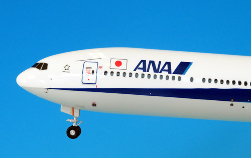 NH20099 1:200 BOEING 777-9 ANA 空中姿勢 完成品ソリッド(ギアつき