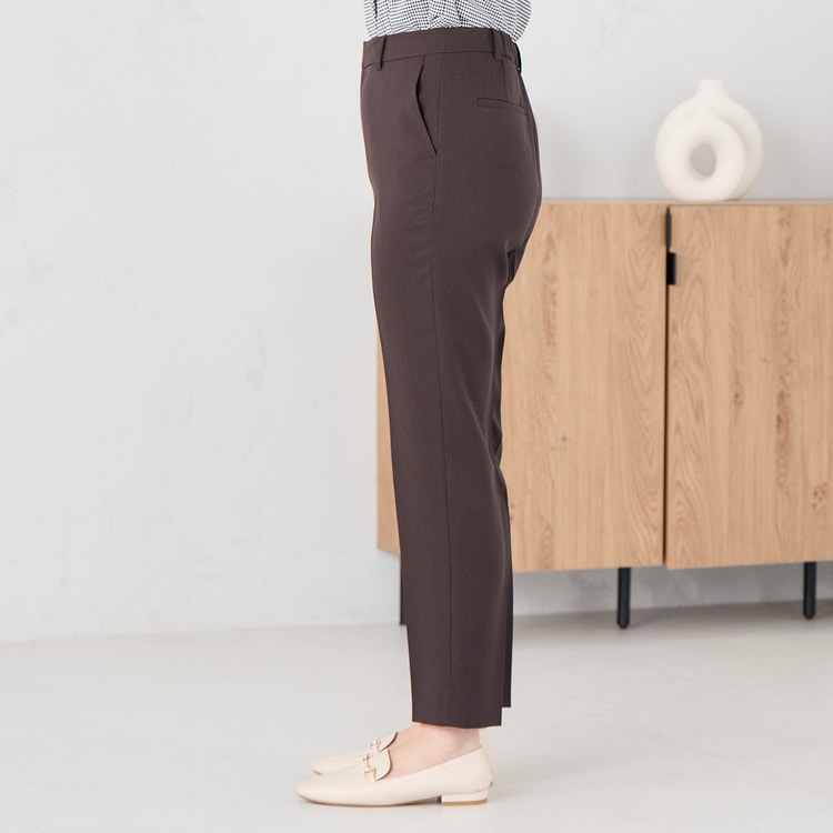 ≪Oggi12月号掲載≫ バレリーナパンツ テーパード 茶【AOKI公式通販】