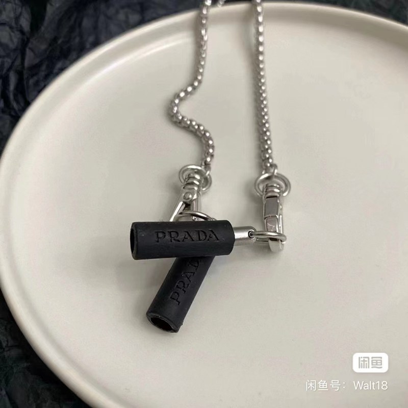 Prada プラダブランドairpods pro2/3イヤリングハンギングチェーン